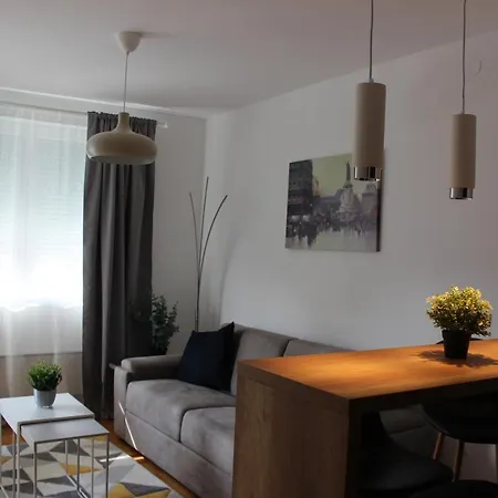 Apartment Luxury Parking In Garage *